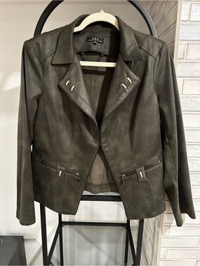 Vera Pelle Olive Suede Moto Jacket with Zip Pockets